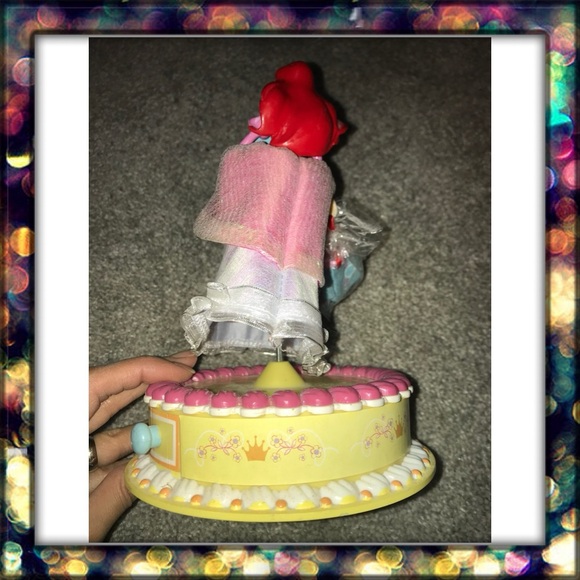 Disney Princess Ariel Musical Spinner Doll Christmas Tunes Little Mermaid box - Picture 6 of 8